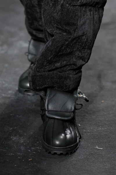 Look 11